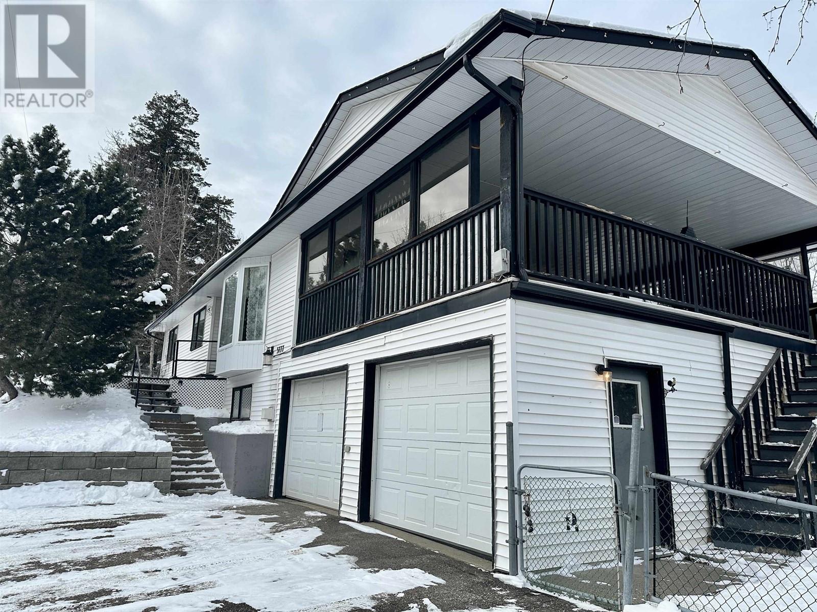 3777 HILLCREST ROAD, Prince George, British Columbia